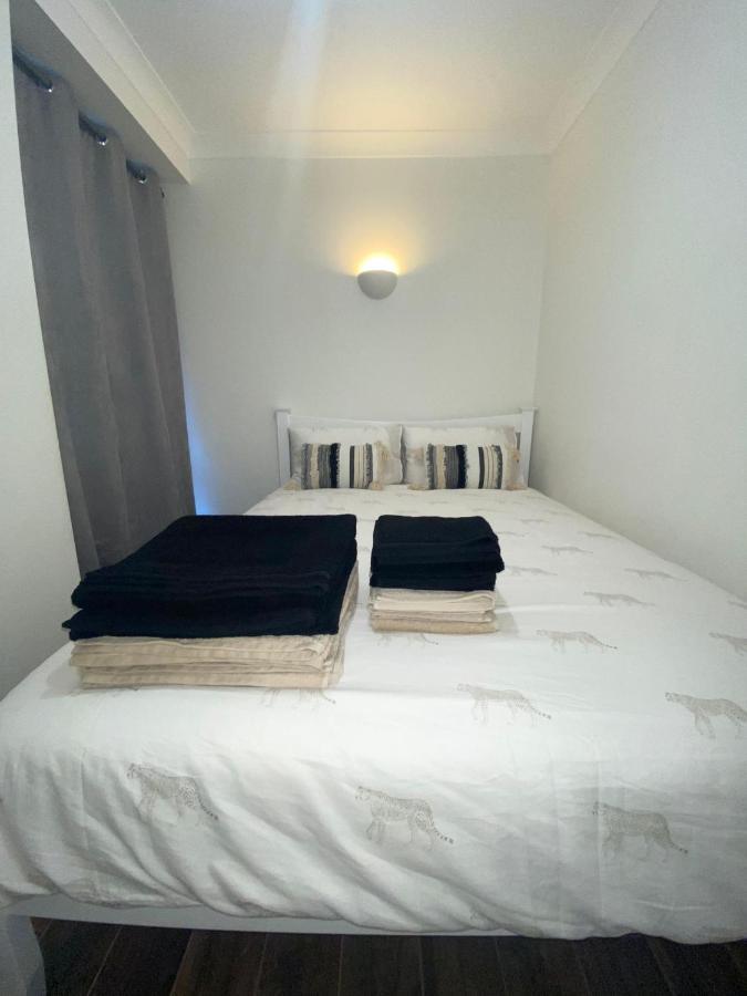 Central London, Jaccuzzi,Newbuild, 2 Bedrooms Two Baths エクステリア 写真