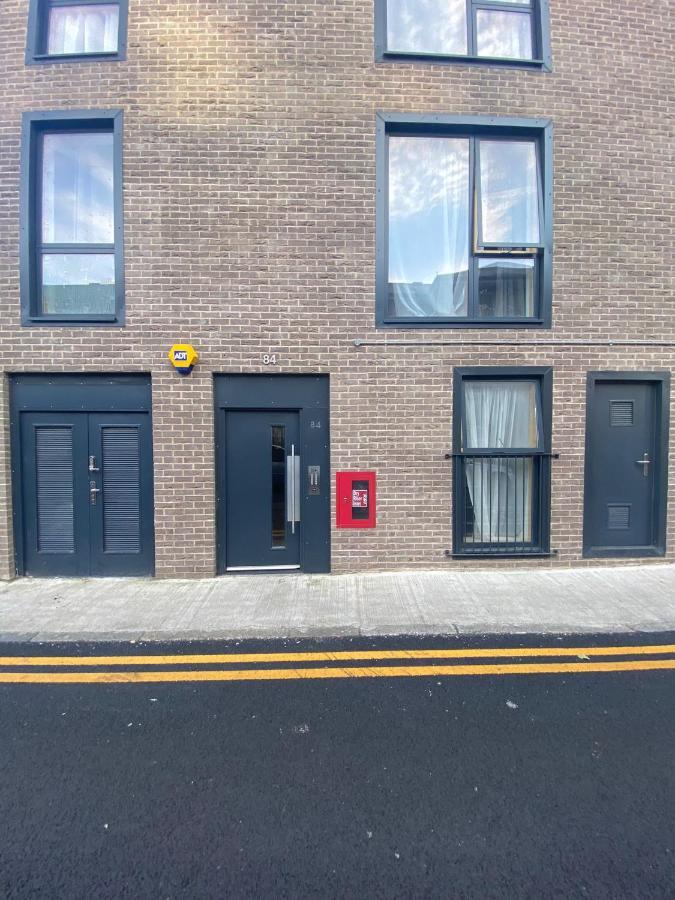 Central London, Jaccuzzi,Newbuild, 2 Bedrooms Two Baths エクステリア 写真